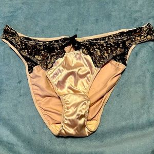 NWOT Boux Avenue satin bikini high rise panty with black/gold lace size UK 14/L